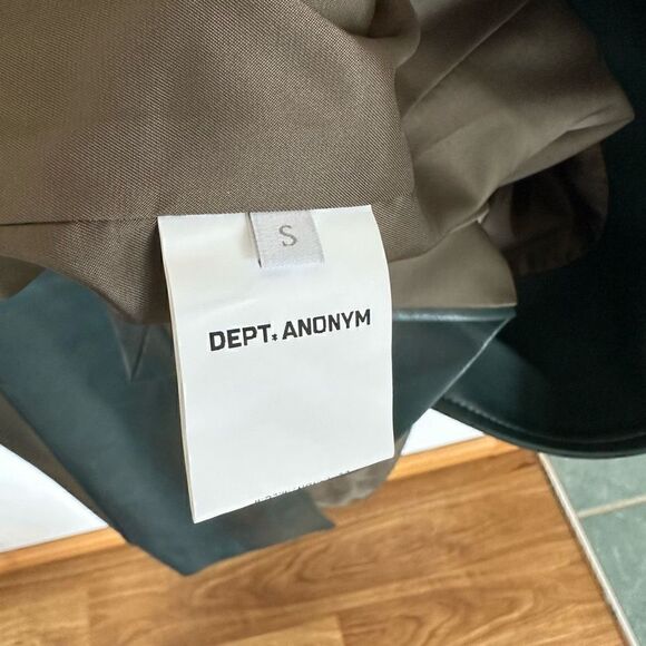 DEPT. ANONYM Women’s Forest Evergreen Vegan Leather Pinch Pleat Trench Coat - Picture 14 of 16